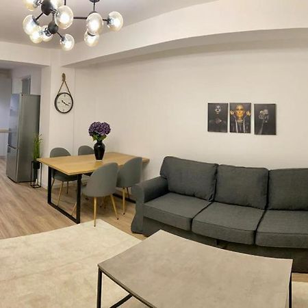 Апартаменти Downtown Flat 1 Blaj Екстер'єр фото
